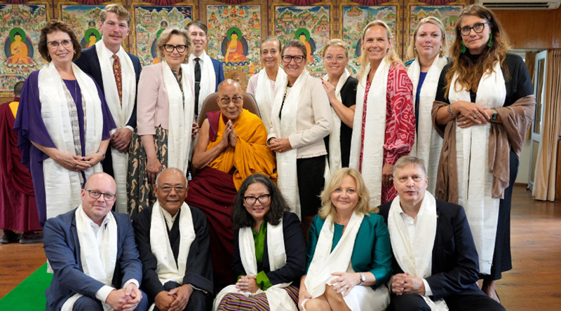 Swedish parliamentary delegation led by Chairperson MP Margareta Cederfelt, accompanied by Representative Sonam Tsering Frasi and Secretary Lobsang Choedon Samten of Office of Tibet, London with His Holiness the Dalai Lama during their visit to Dharamsala in September 2023. (Photo: HHDL)