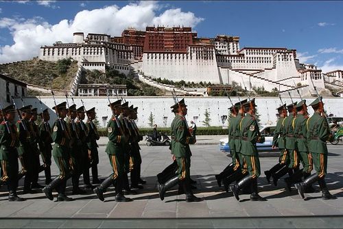 Chinese army in Lhasa