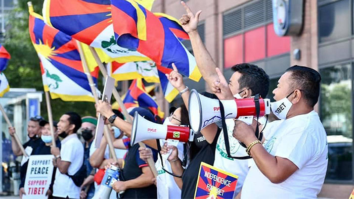 Tibetan activists protest outside the Chinese Consulate in New York on September 27, 2021.  Photo:file