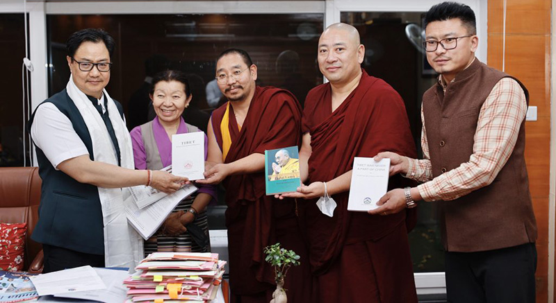 Tibetan parliamentary delegation with Shri Kiren Rijiju, Minister of Law and Justice.