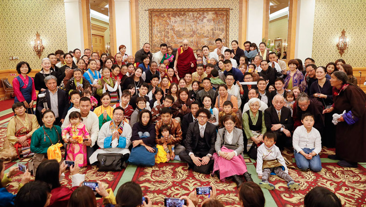 His Holiness the Dalai Lama posing for a group photo after his meeting with members of the Tibetan and Bhutanese communities in Tokyo, Japan on November 20, 2018. Photo by Tenzin Choejor