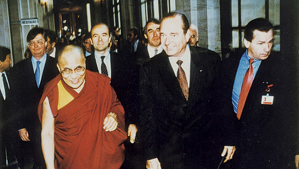His Holiness the Dalai Lama walking with French President Jacques Chirac in Paris, France on December 8, 1998. Photo: File