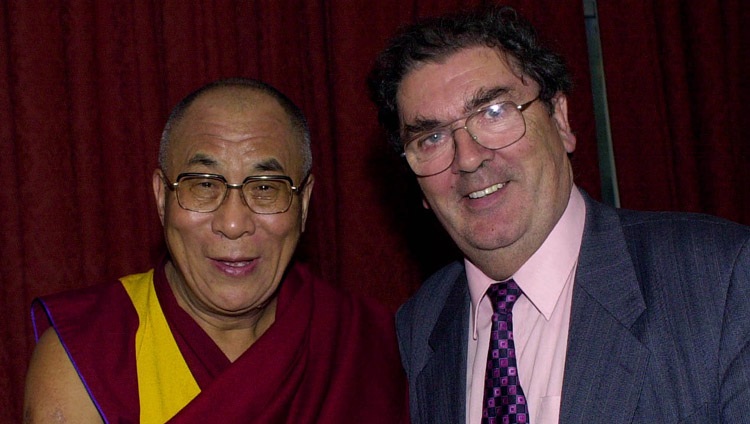 His Holiness the Dalai Lama with John Hume in Northern Ireland on October 19, 2000. Photo PA