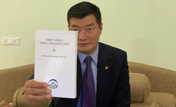 Sikyong Dr Lobsang Sangay launches Tibet was never part of China but Middle Way Approach is a viable solution in Czech language. Photo: Tibet Bureau Geneva